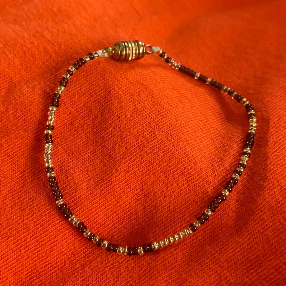 Tibetan seed bead bracelet with magnetic clasp